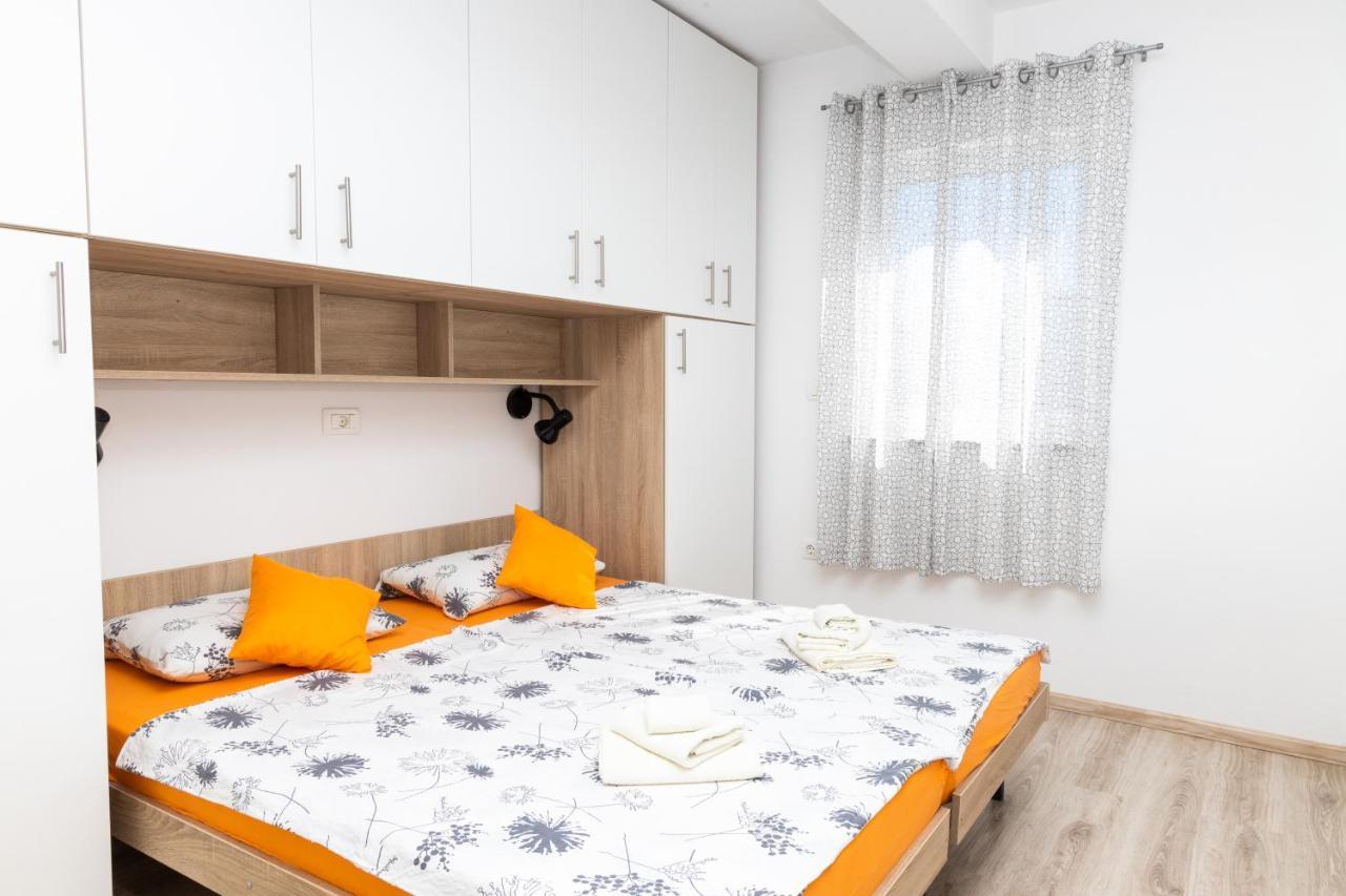 Apartmani Pranjić Porec Bagian luar foto