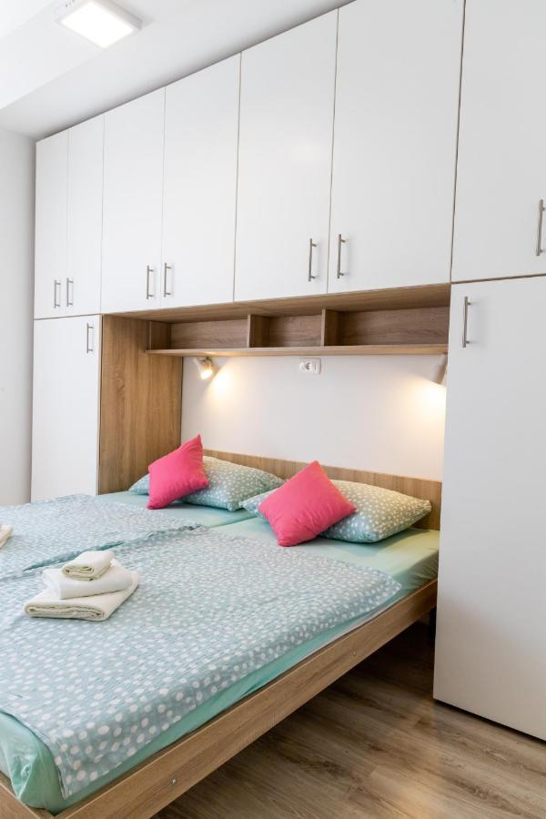 Apartmani Pranjić Porec Bagian luar foto