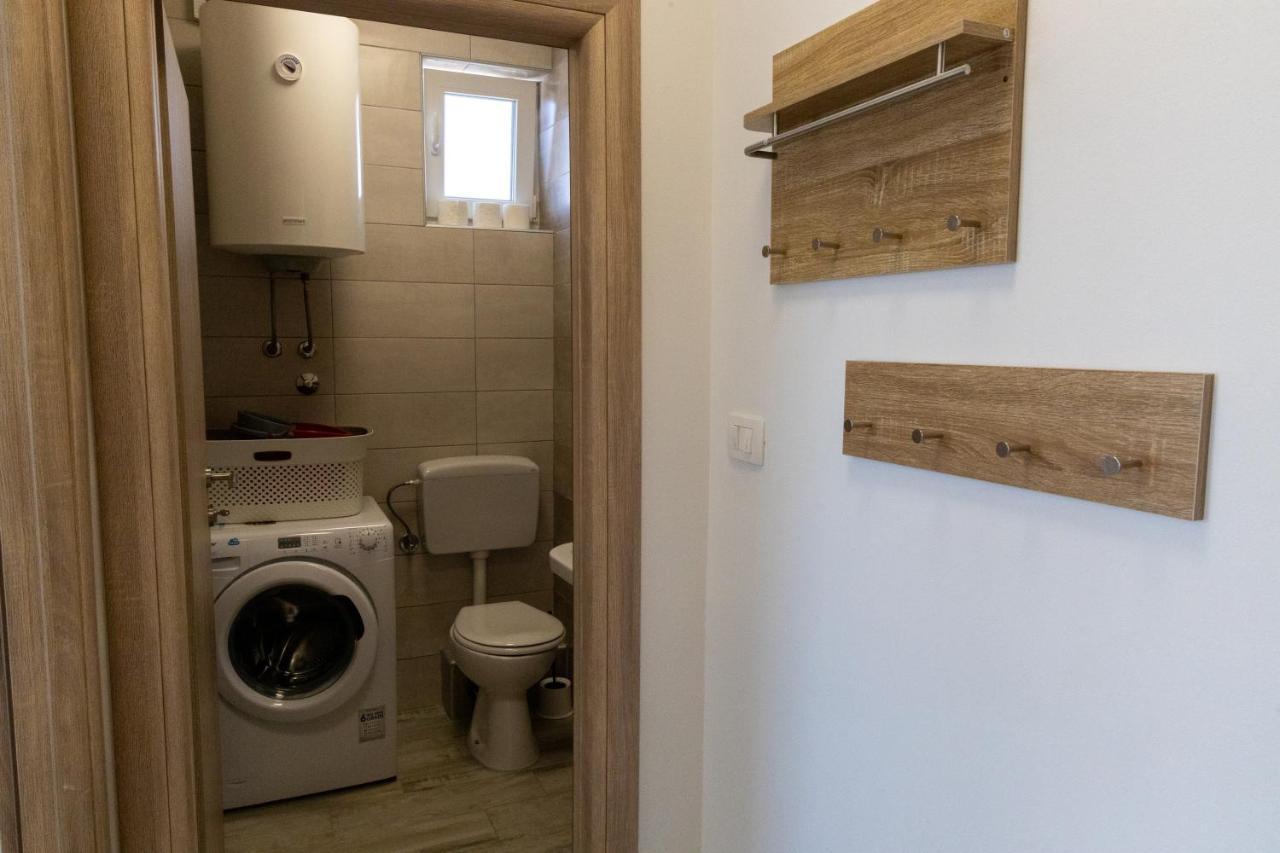 Apartmani Pranjić Porec Bagian luar foto