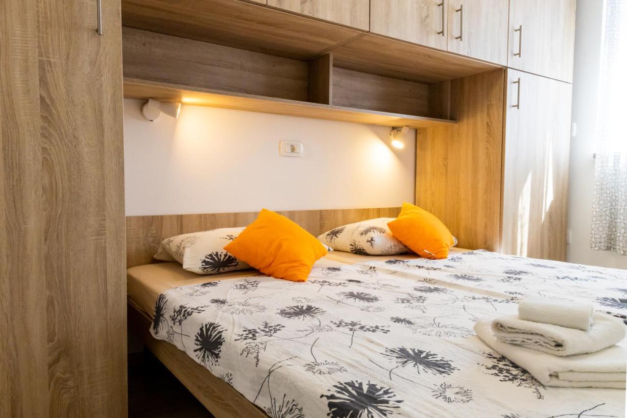 Apartmani Pranjić Porec Bagian luar foto