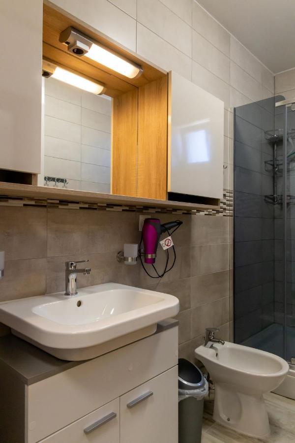 Apartmani Pranjić Porec Bagian luar foto