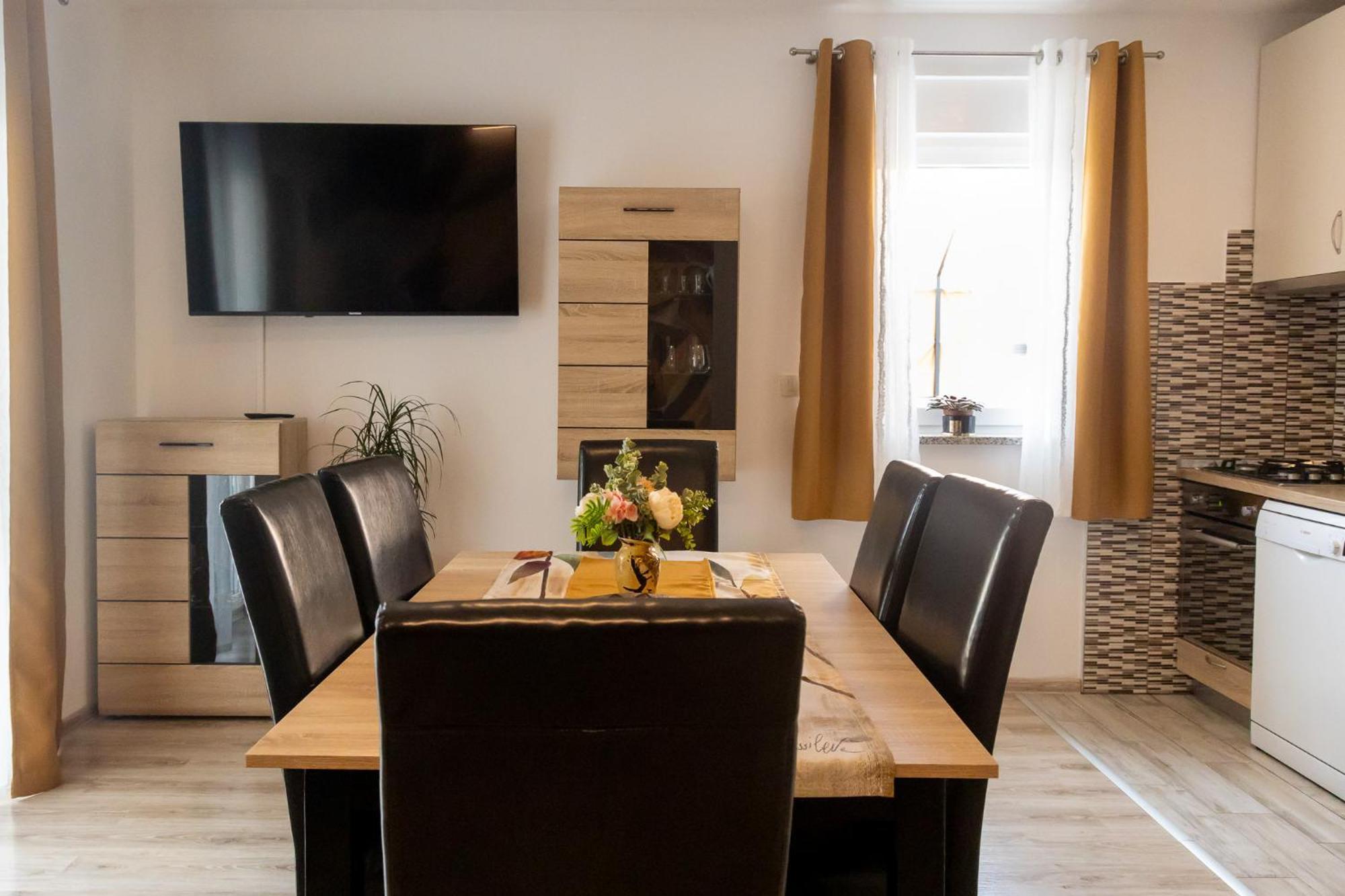 Apartmani Pranjić Porec Bagian luar foto